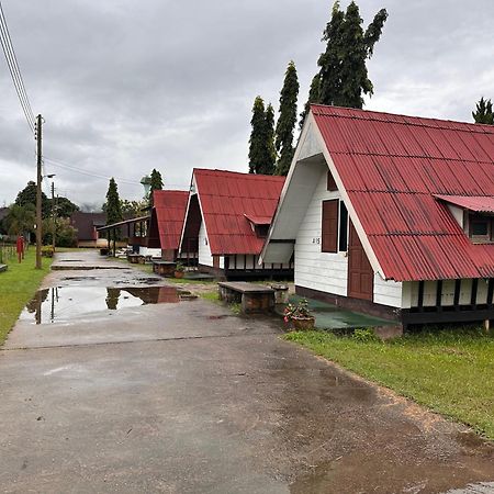 Mae Chaem Hotel And Resort Екстер'єр фото