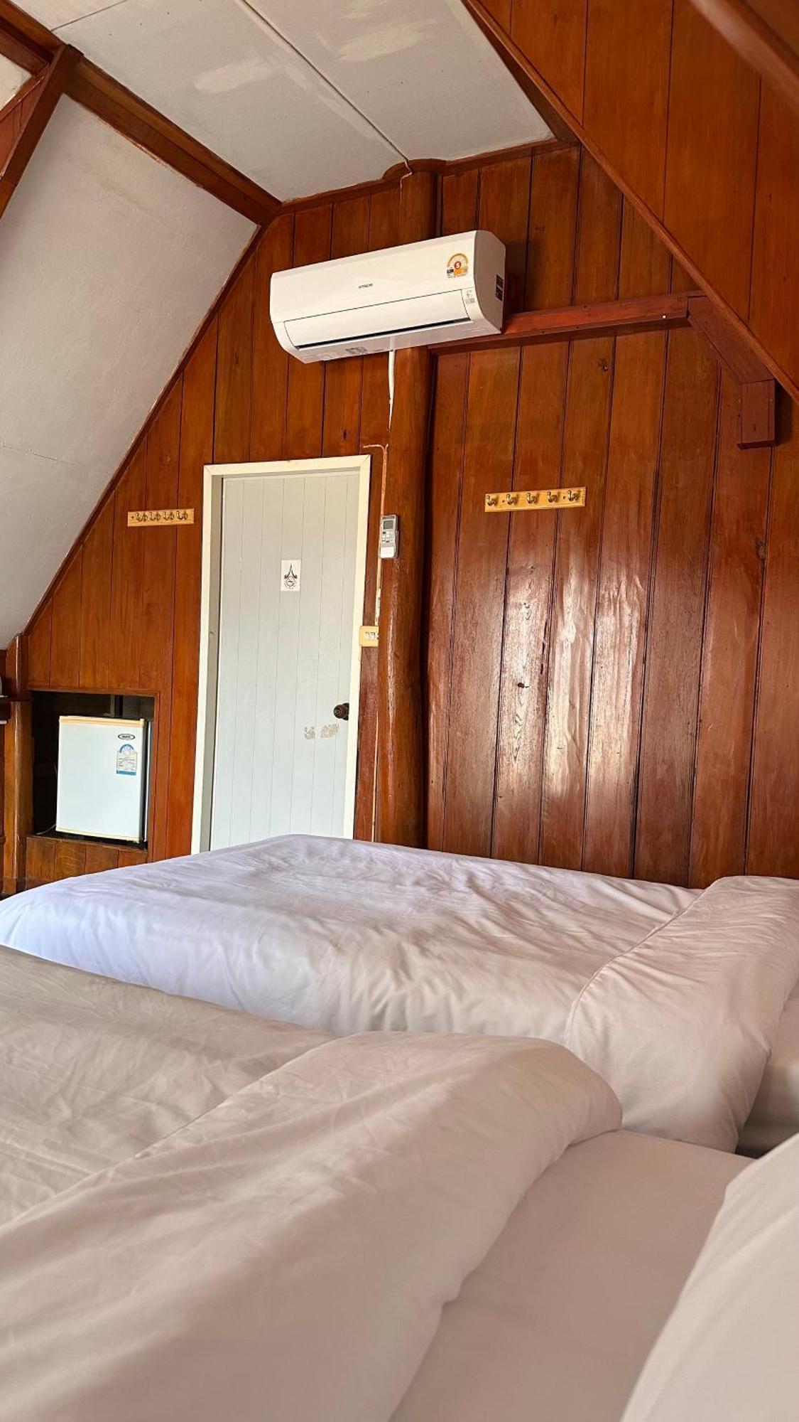 Mae Chaem Hotel And Resort Екстер'єр фото